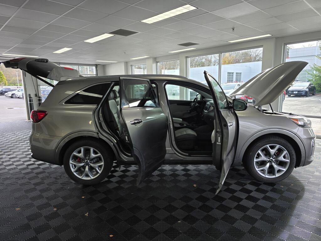 Used 2019 Kia Sorento SX image 18