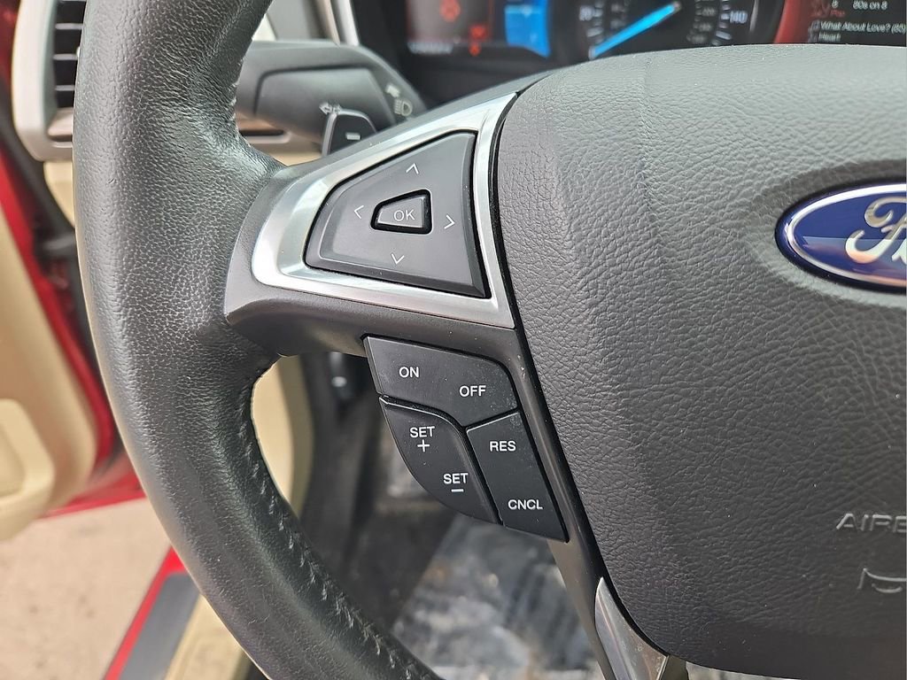 Used 2014 Ford Fusion SE w/ Equipment Group 202A image 23