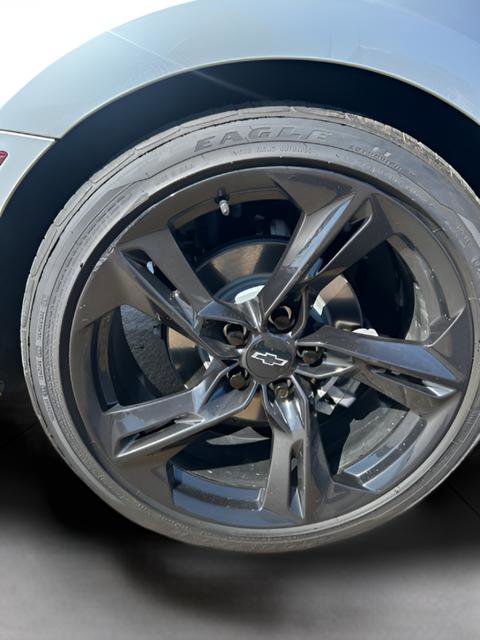 Used 2023 Chevrolet Camaro LT RWD image 23