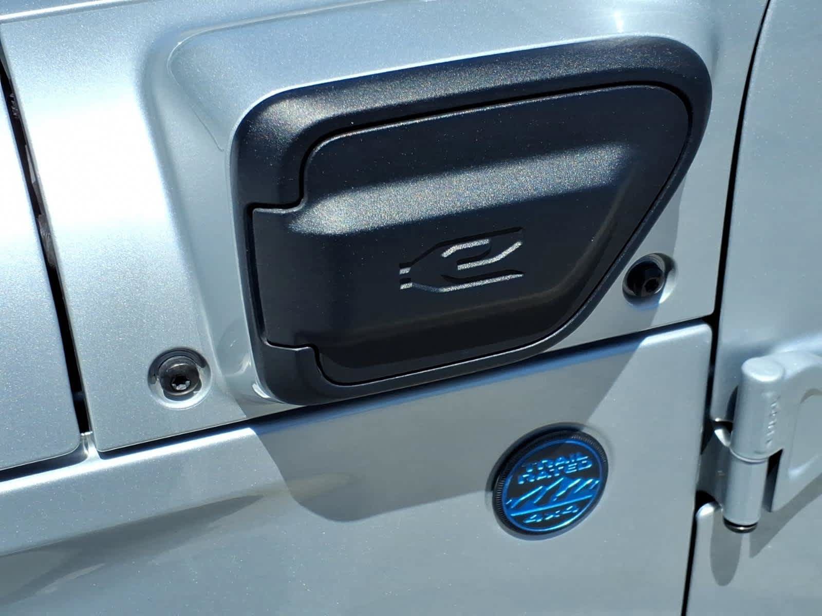 Used 2024 Jeep Wrangler High Altitude AWD/4WD image 15