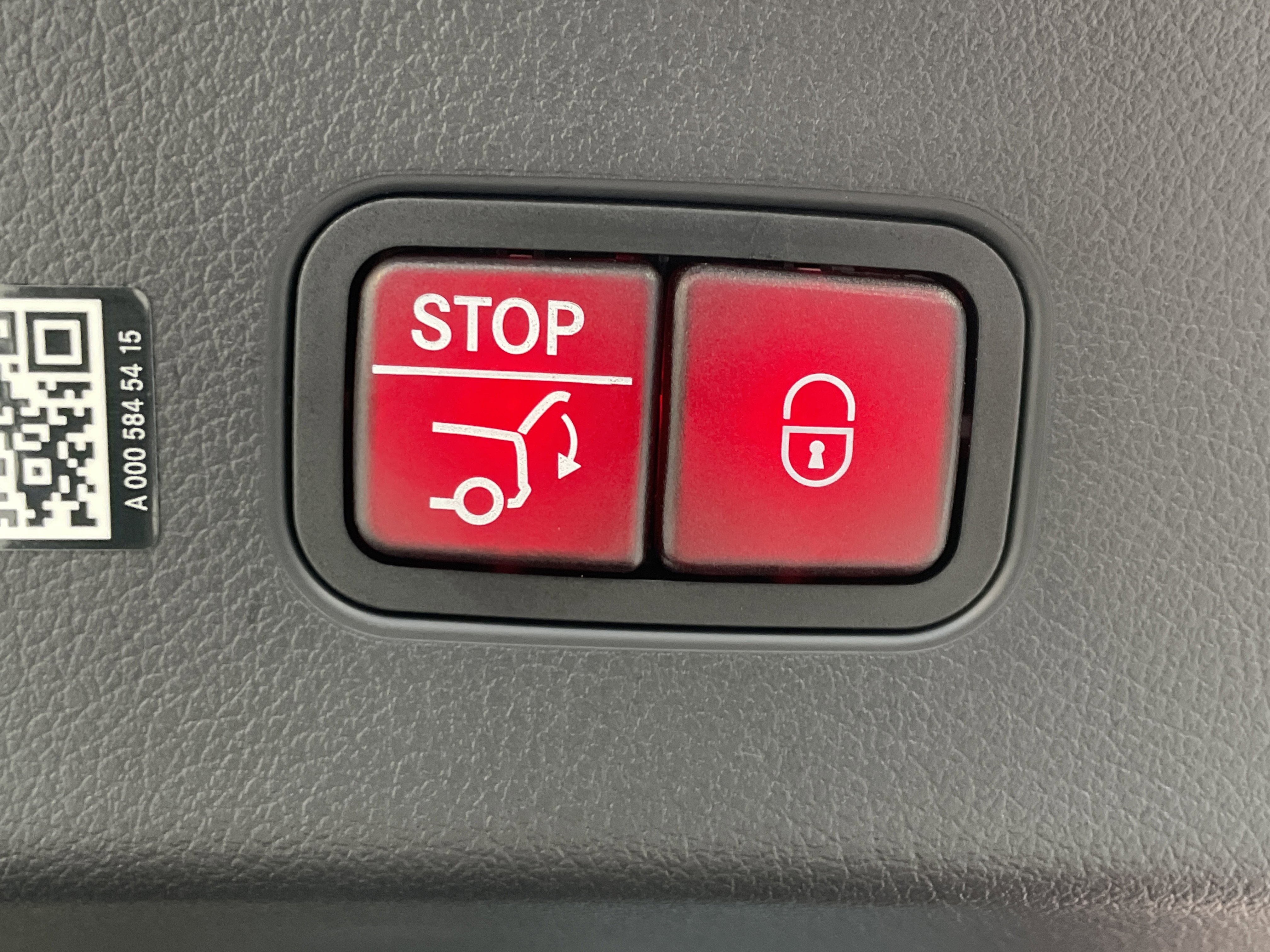 Certified 2025 Mercedes-Benz GLC 300 4MATIC image 13