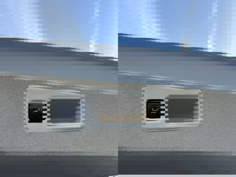 Used 2010 Lexus RX 450h AWD image 18