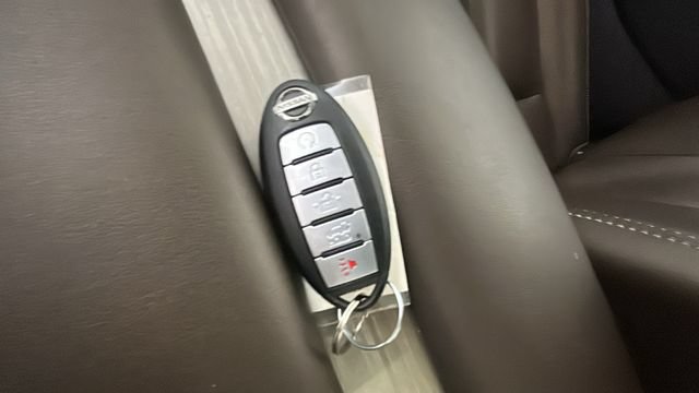 Used 2018 Nissan Murano SL w/ Moonroof Package AWD/4WD image 20