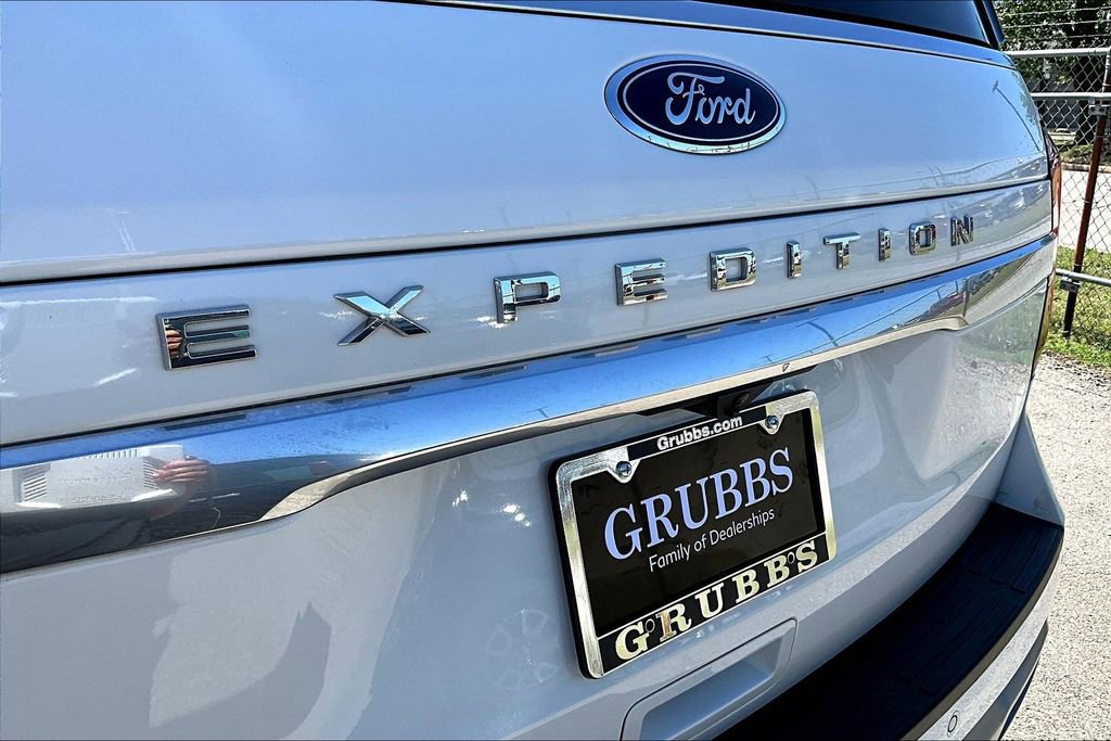 Used 2022 Ford Expedition Platinum image 42