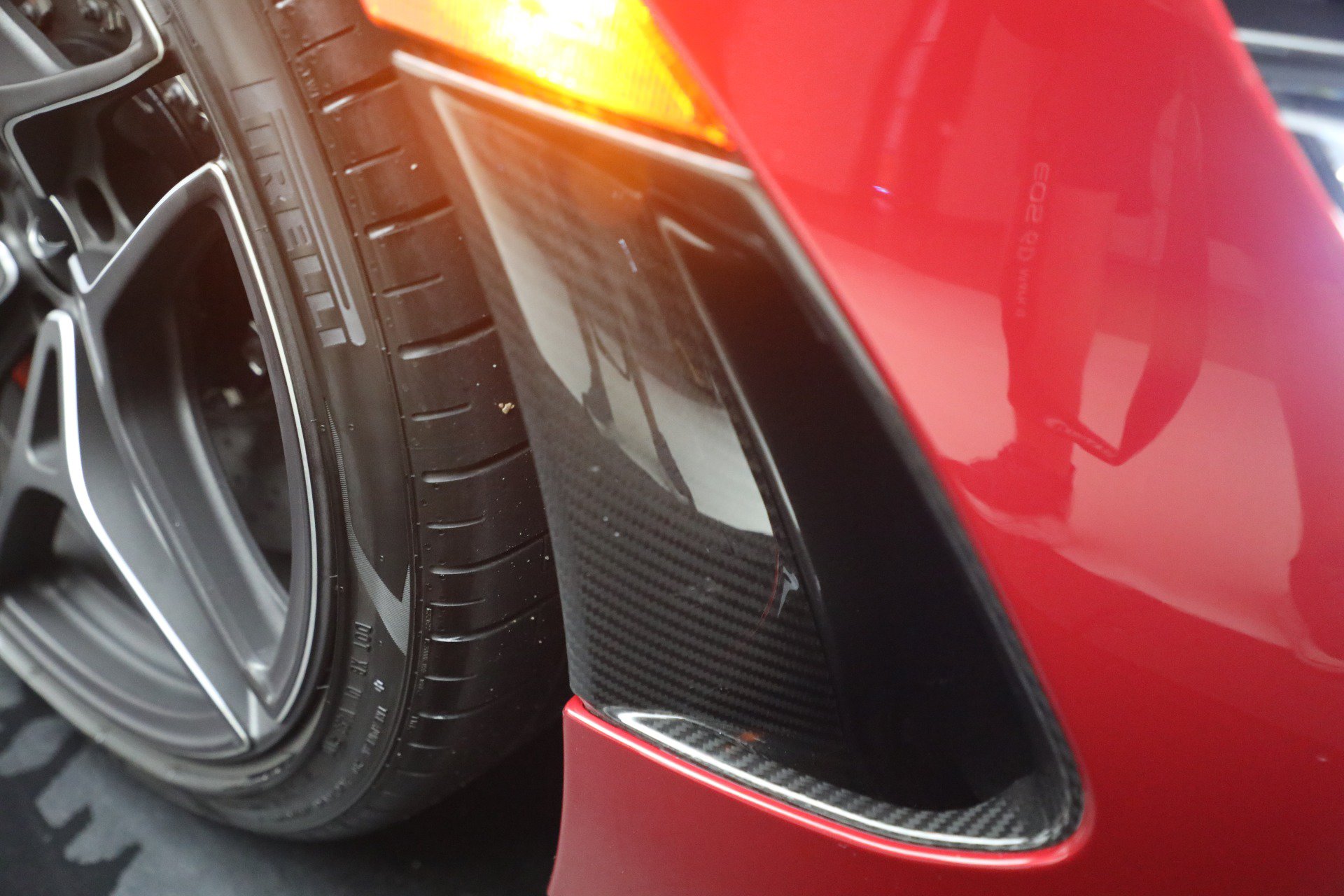 Used 2019 McLaren 720S Performance RWD image 40