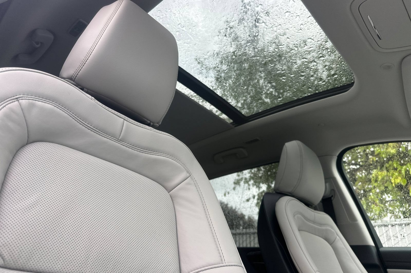 New 2026 Lincoln Aviator Reserve w/ Jet Appearance Package RWD image 15
