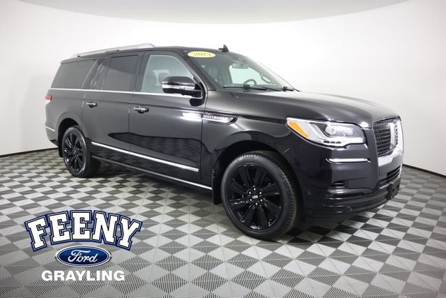 Used 2023 Lincoln Navigator L Reserve w/ Equipment Group 201A AWD/4WD image 1