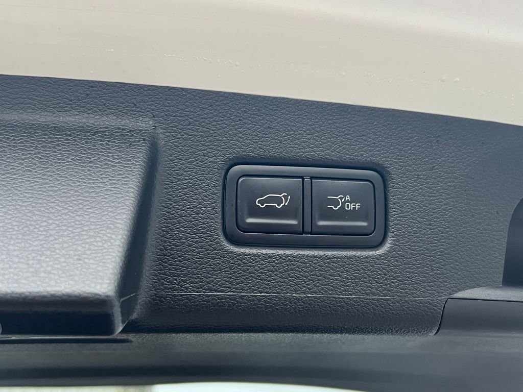 Used 2025 Kia Telluride S image 17