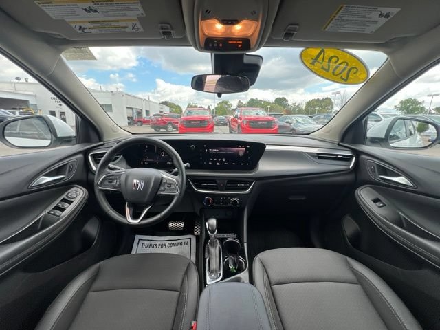 Used 2024 Buick Encore GX Preferred w/ Comfort Package AWD/4WD image 17