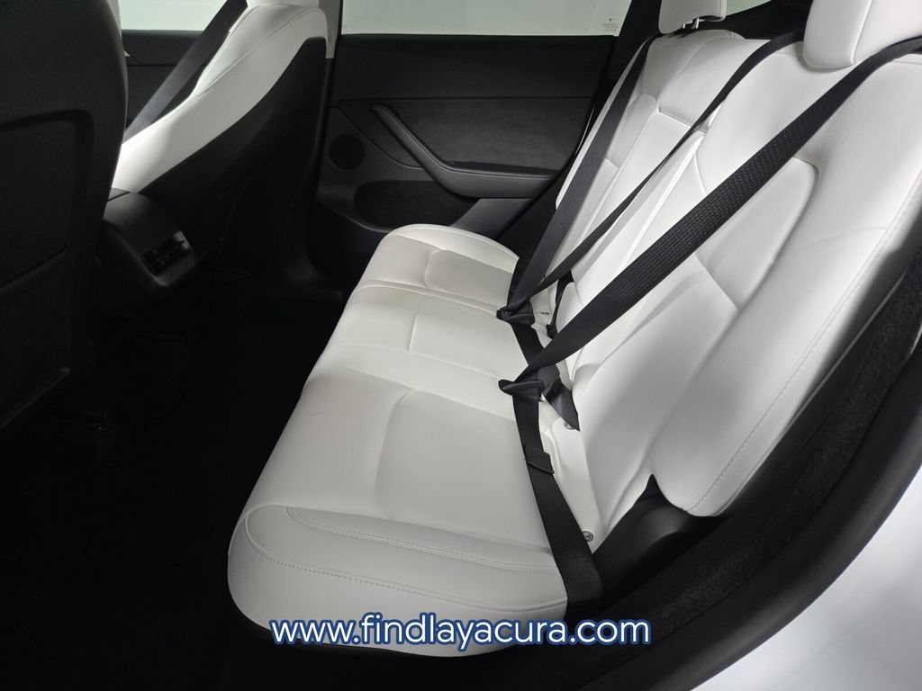 Used 2023 Tesla Model Y Performance AWD/4WD image 15