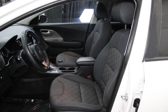 Used 2018 Kia Niro LX FWD image 9