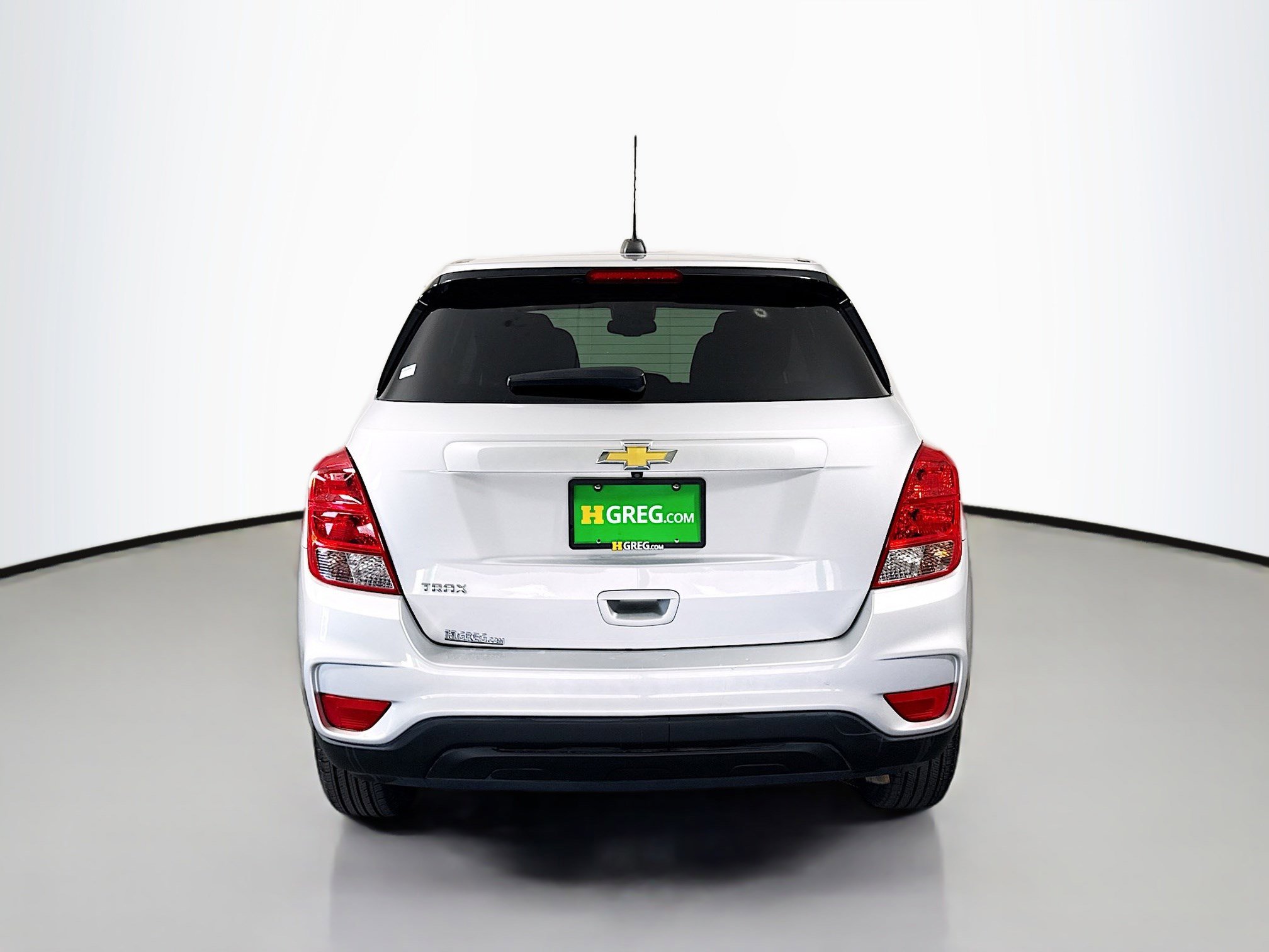 Used 2022 Chevrolet Trax LS w/ Tint and Cruise Package image 8