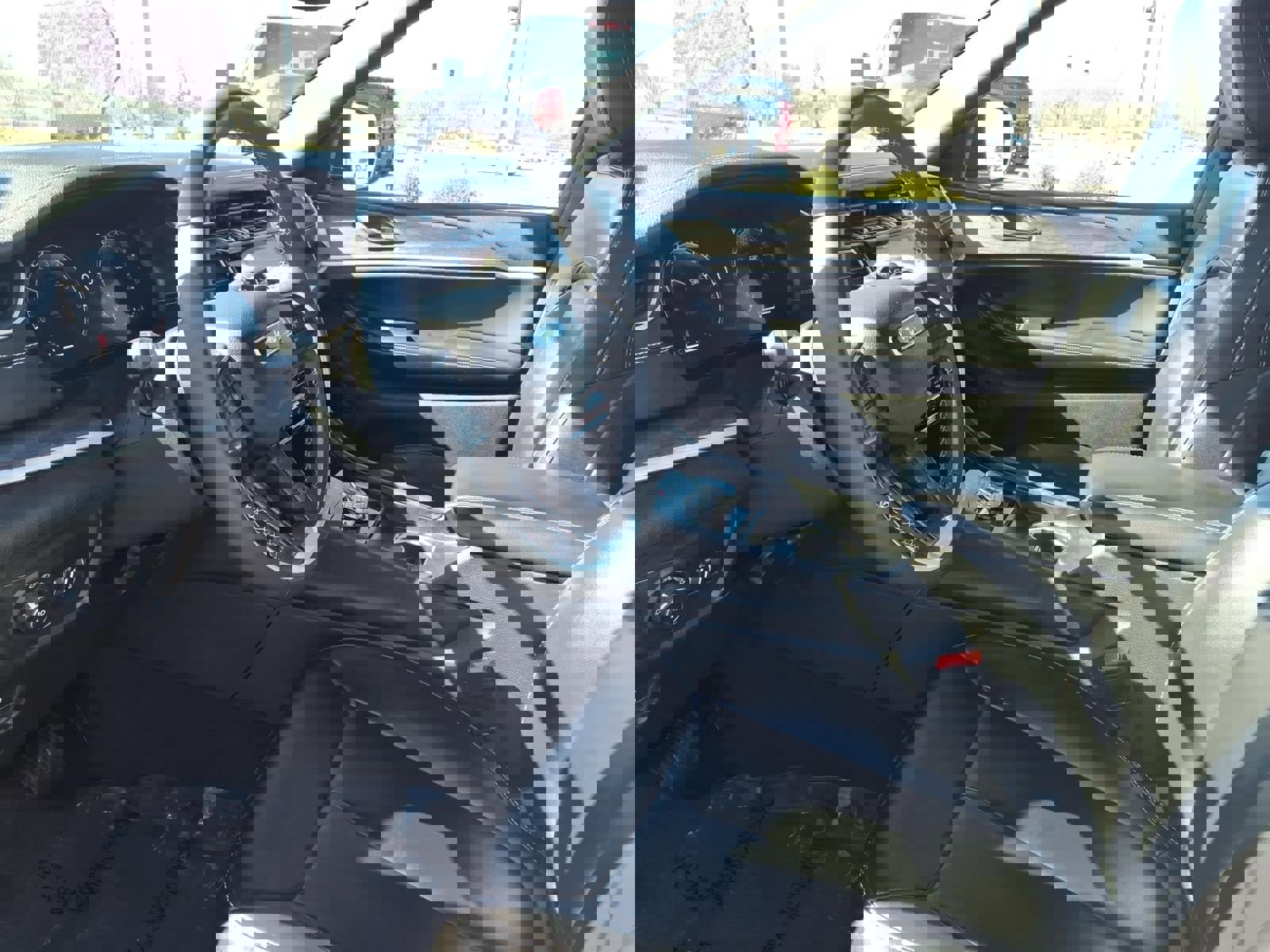 Used 2024 Jeep Grand Cherokee Limited image 7