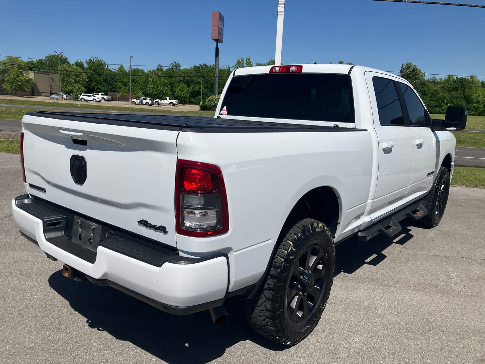 Used 2024 RAM 2500 Big Horn w/ Night Edition AWD/4WD image 7