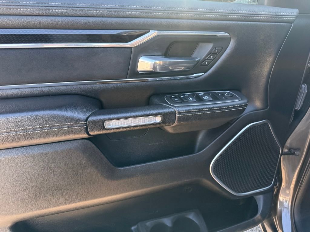 Used 2022 RAM 1500 Laramie w/ Sport Appearance Package image 10
