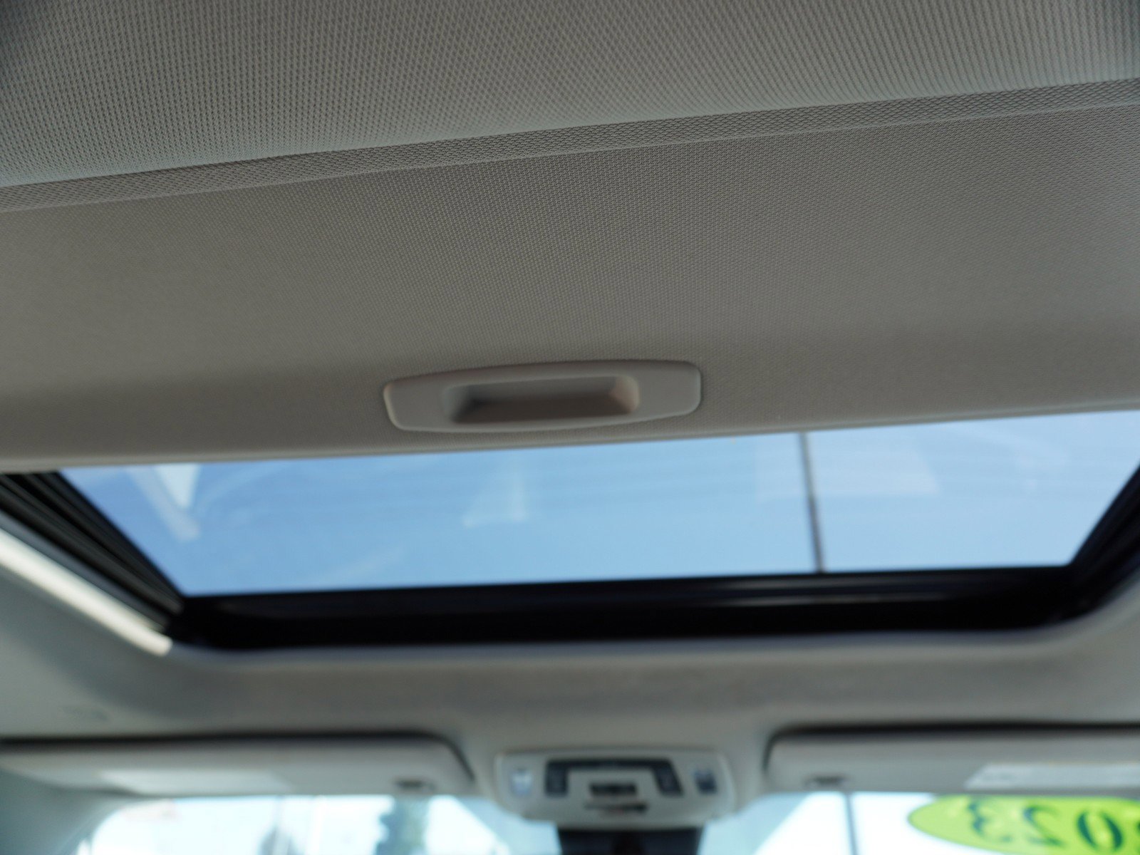 Used 2023 Toyota Sienna XLE image 16