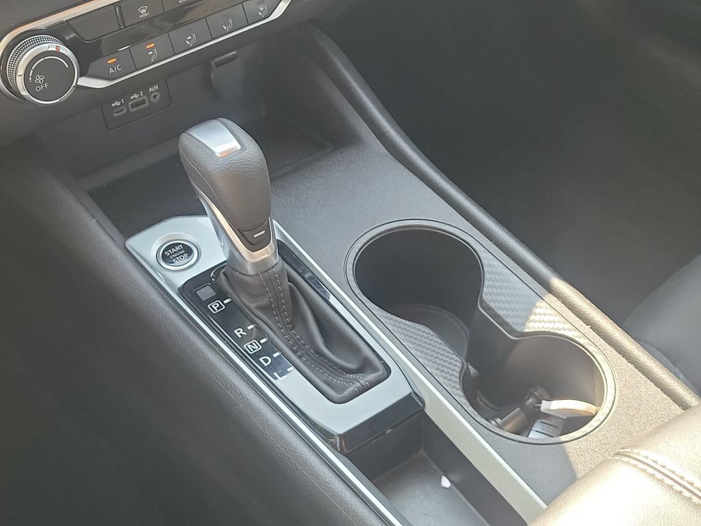 Used 2025 Nissan Altima 2.5 SV FWD image 32