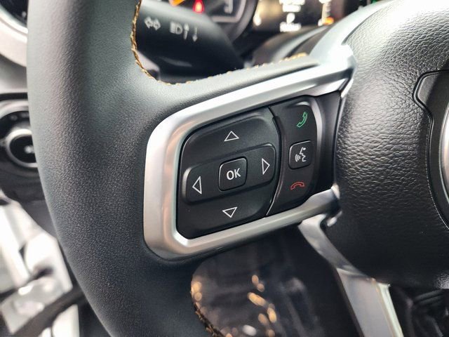 Used 2024 Jeep Wrangler Unlimited Sahara AWD/4WD image 21