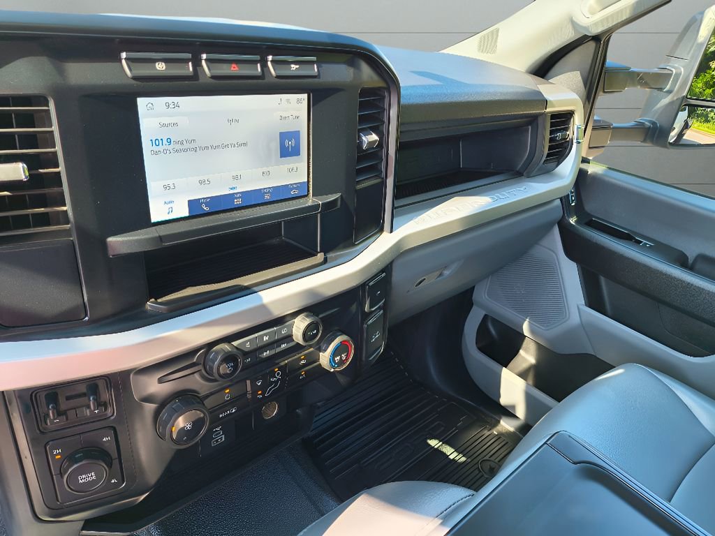 Used 2024 Ford F450 XL image 24