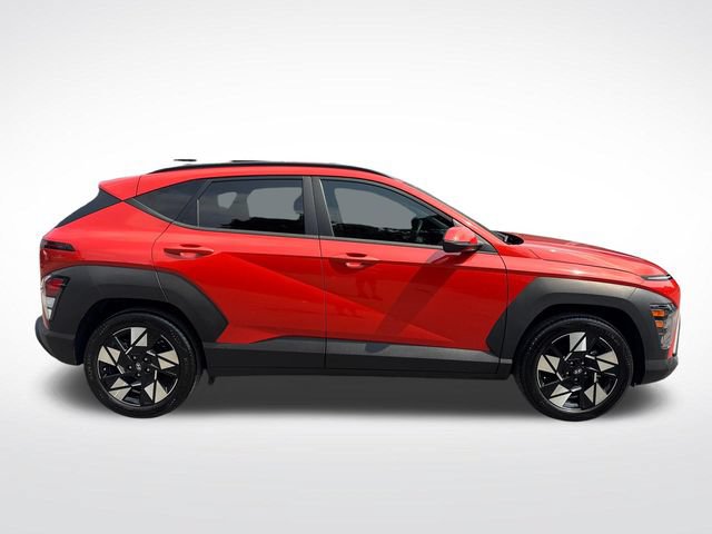 Used 2024 Hyundai Kona SEL w/ Convenience Package FWD image 7