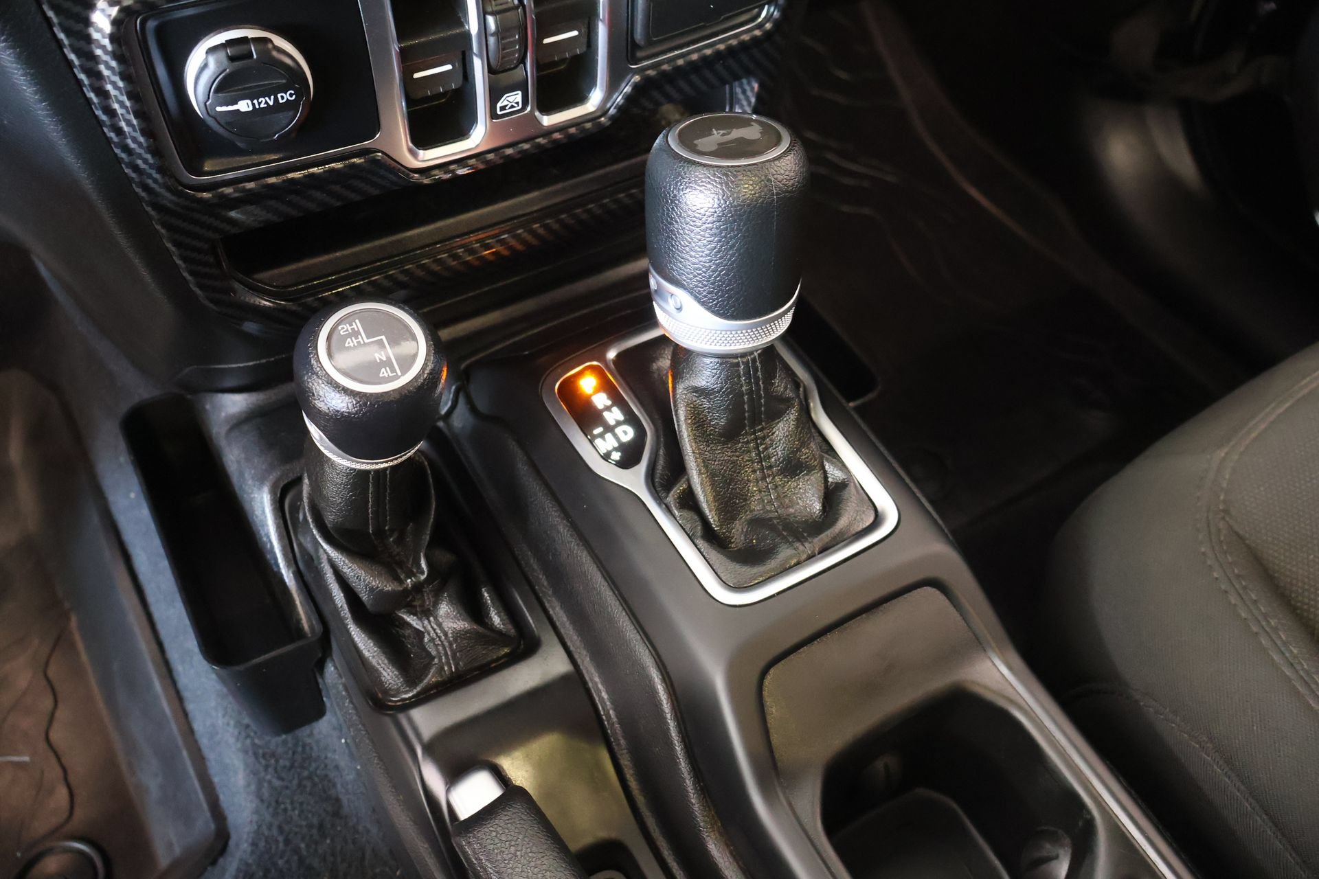 Used 2022 Jeep Wrangler Unlimited Sport AWD/4WD image 9