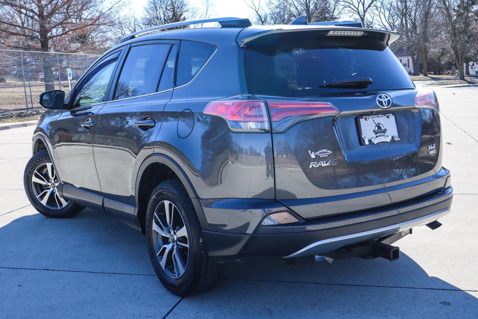 Used 2017 Toyota RAV4 XLE image 12