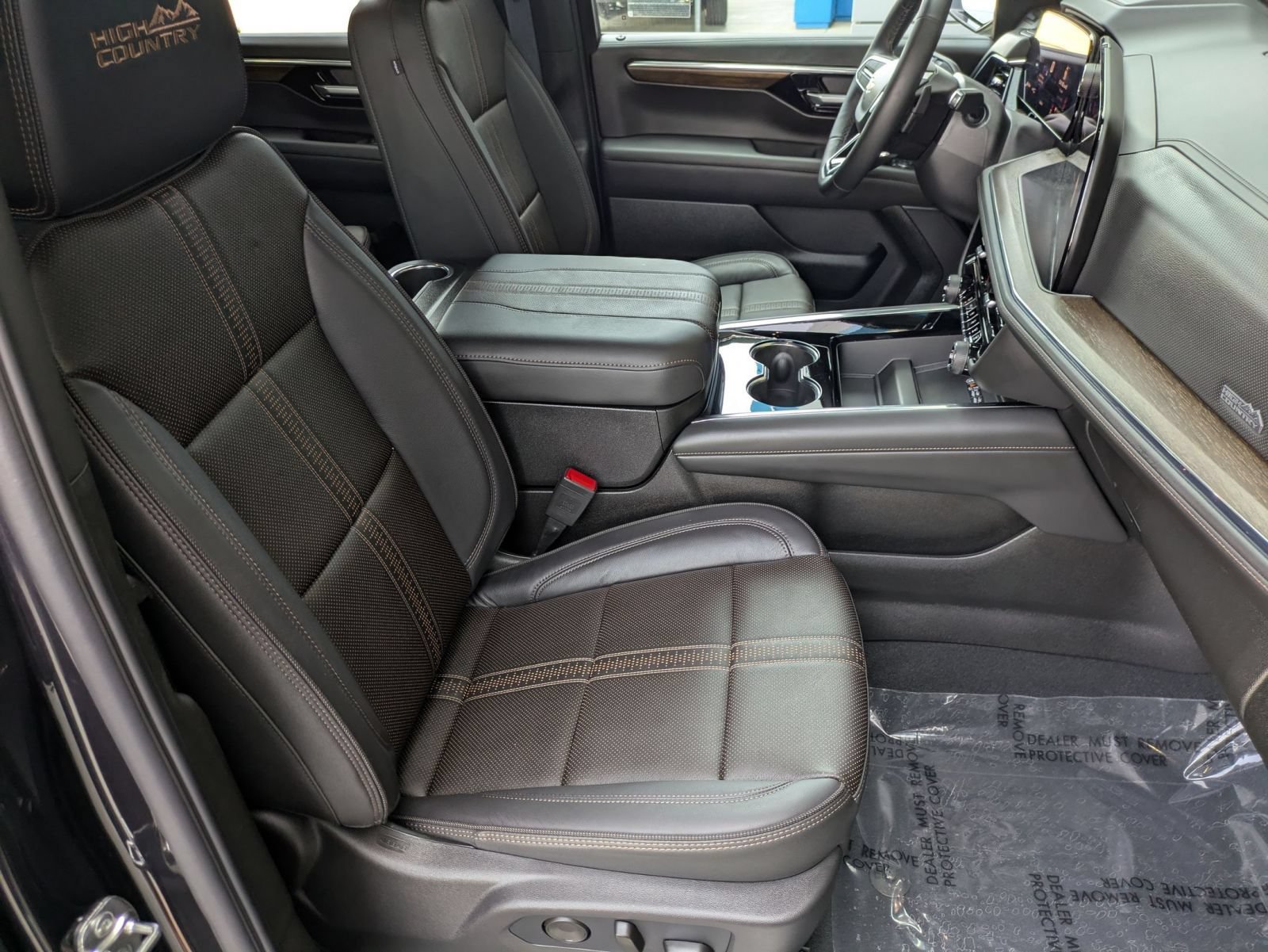 Used 2026 Chevrolet Tahoe High Country w/ Sun And Tow Package AWD/4WD image 27