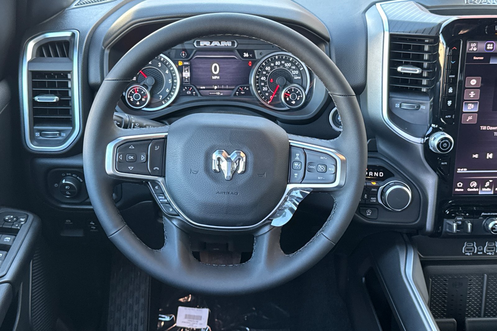 New 2027 RAM 1500 4x4 Crew Cab image 13