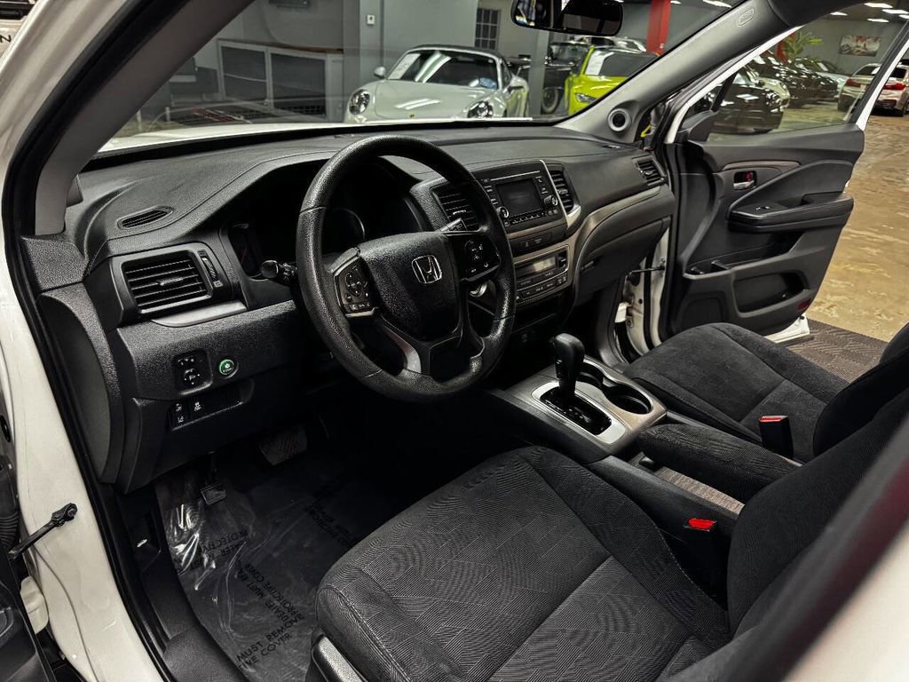 Used 2019 Honda Pilot LX image 36