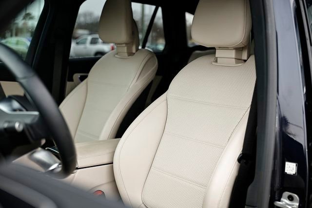 Used 2024 Mercedes-Benz GLC 300 4MATIC image 21
