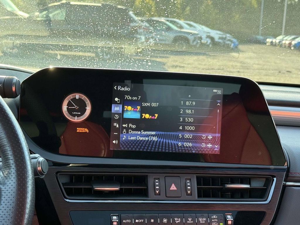 Used 2022 Lexus ES 350 F Sport image 10