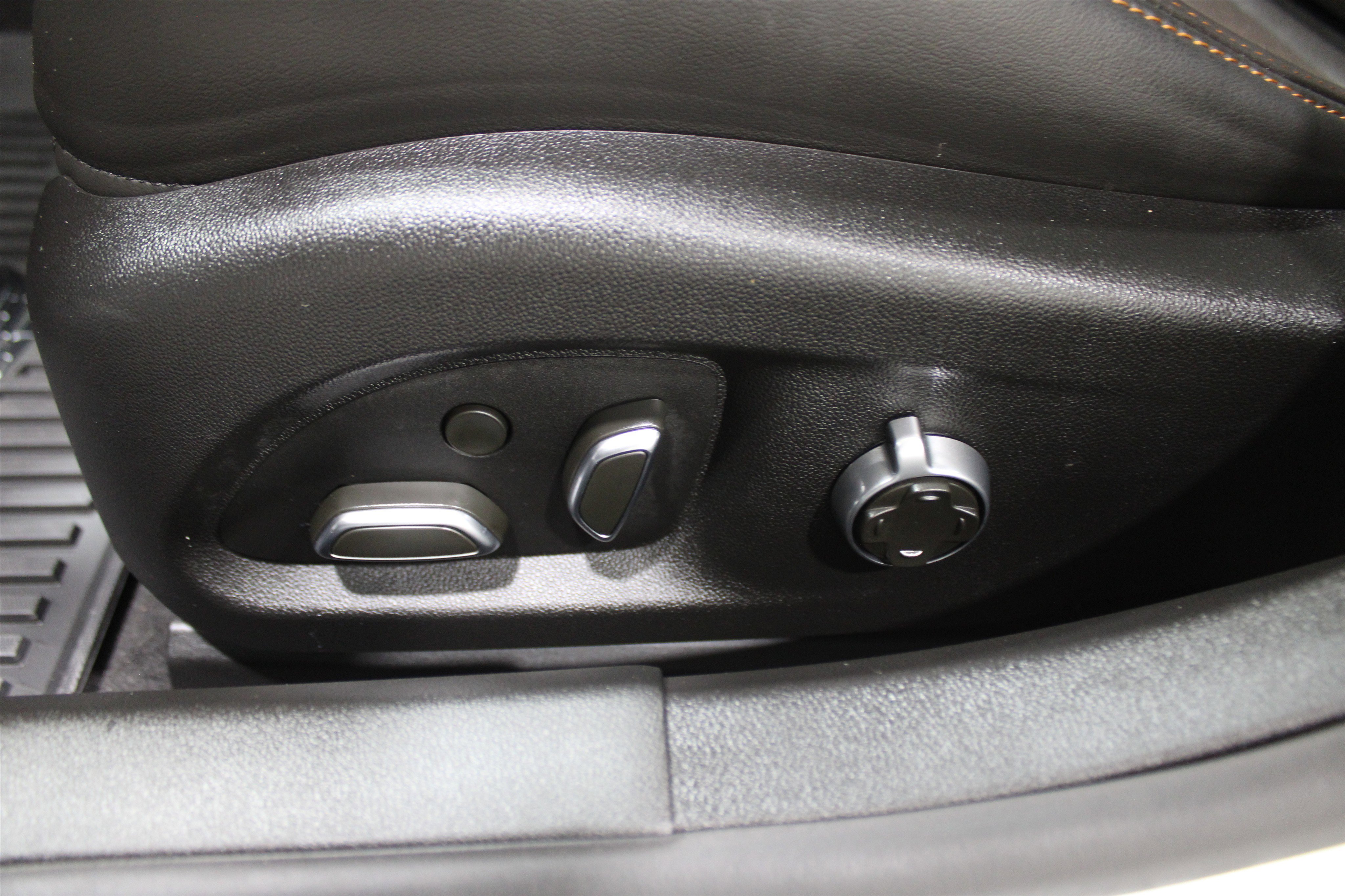 Certified 2024 Cadillac CT5 V w/ Super Cruise 2 Package image 4