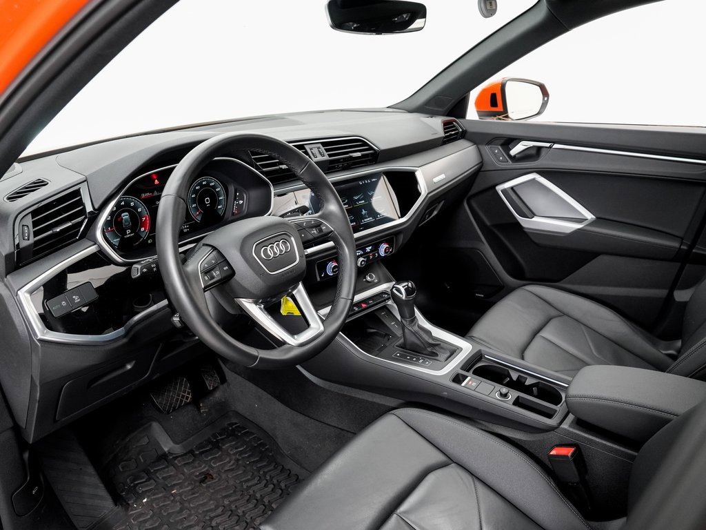Used 2023 Audi Q3 2.0T Premium Plus w/ Premium Plus Package image 4