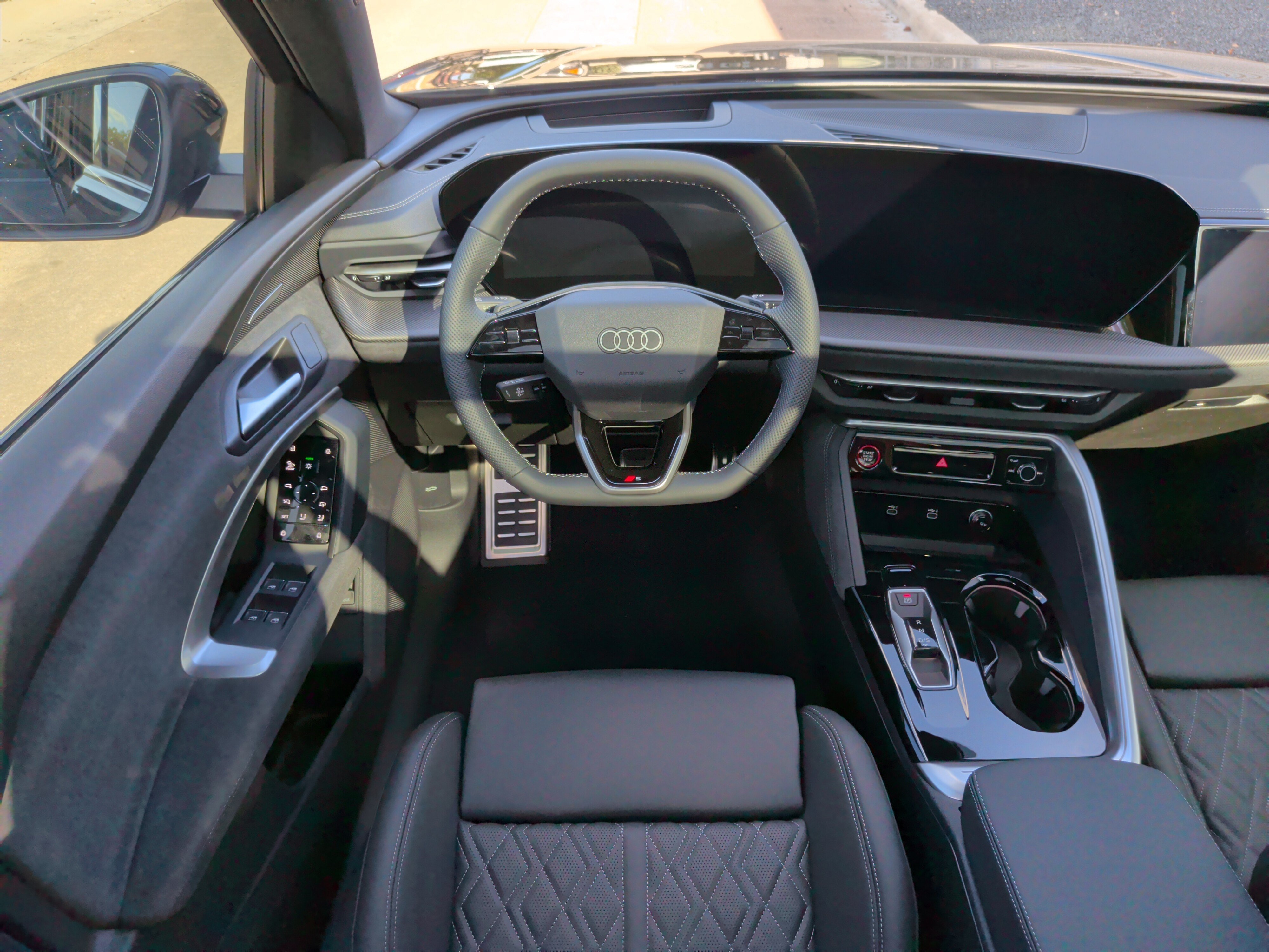 New 2026 Audi SQ5 Prestige AWD/4WD image 16