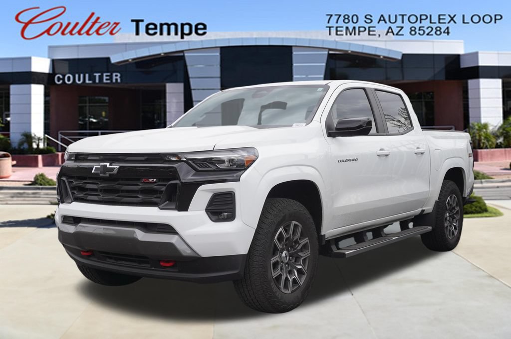 Used 2024 Chevrolet Colorado Z71 w/ Z71 Convenience Package 2 AWD/4WD image 1
