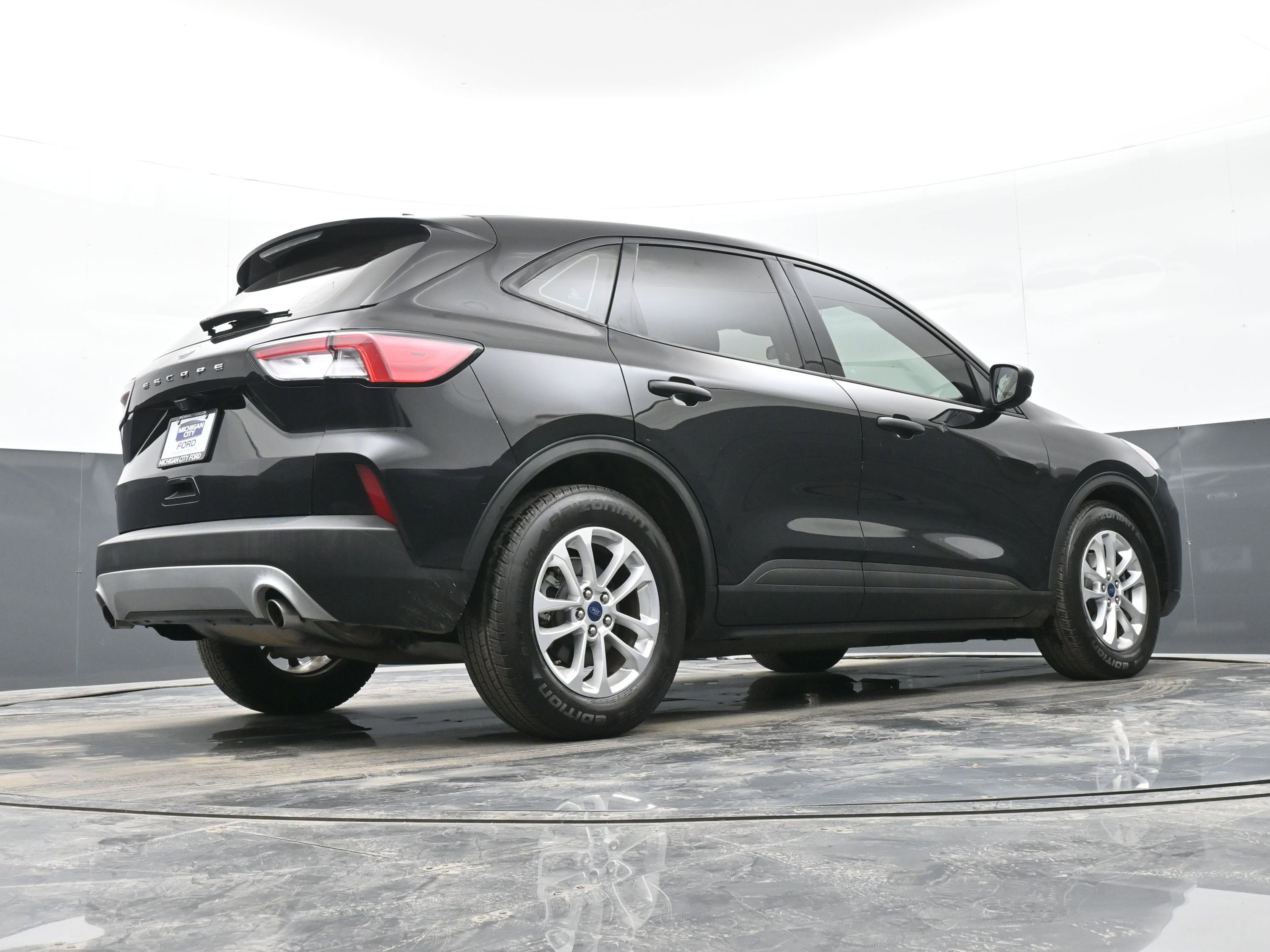 Used 2022 Ford Escape S image 44