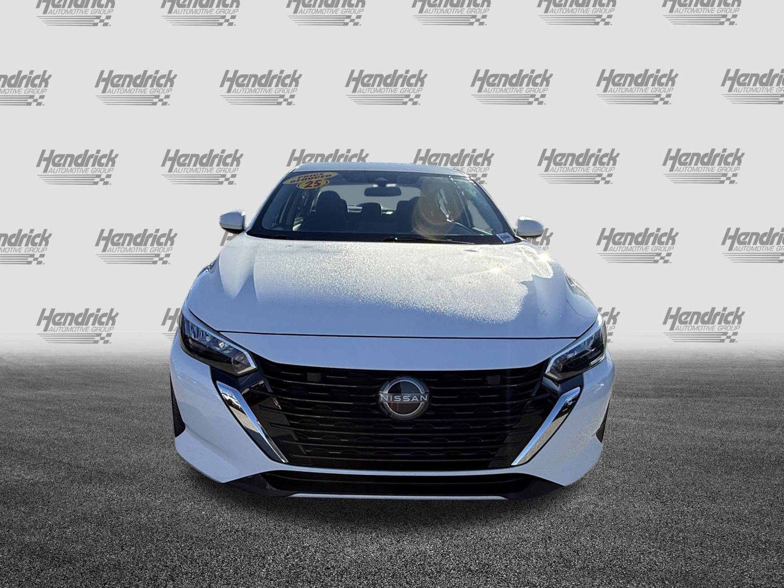 Used 2025 Nissan Sentra SV FWD image 3