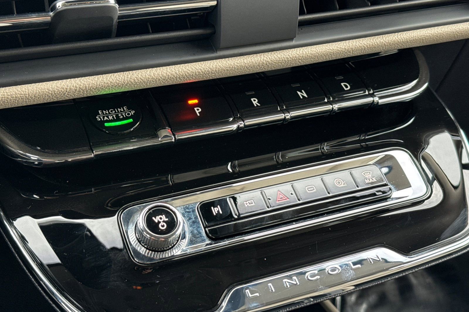 Certified 2025 Lincoln Corsair Grand Touring w/ Equipment Group 301A image 21