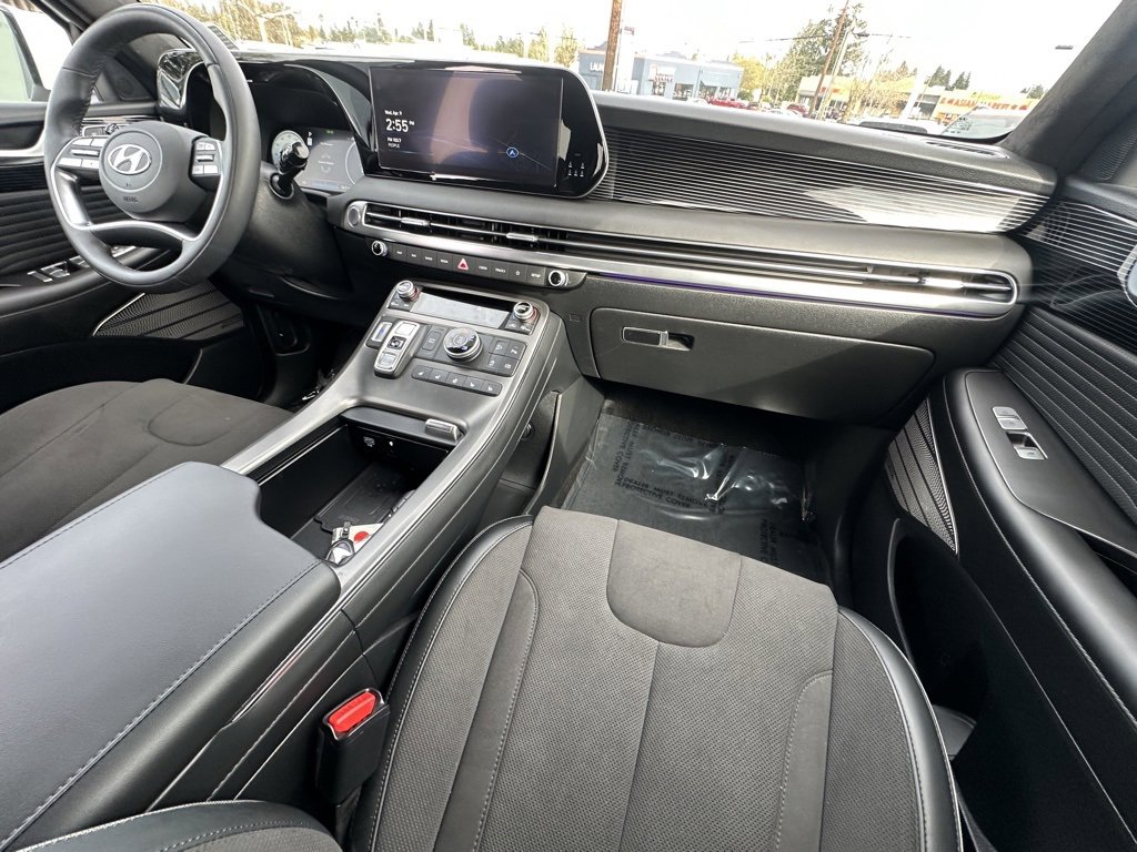 Used 2025 Hyundai Palisade Calligraphy image 16