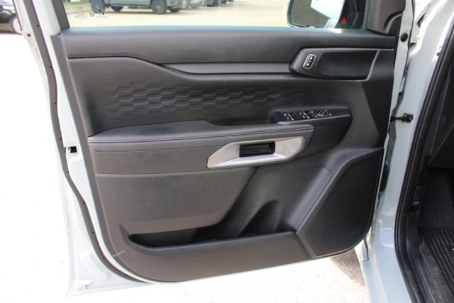 Used 2024 Ford Ranger XLT w/ Equipment Group 301A High RWD image 13