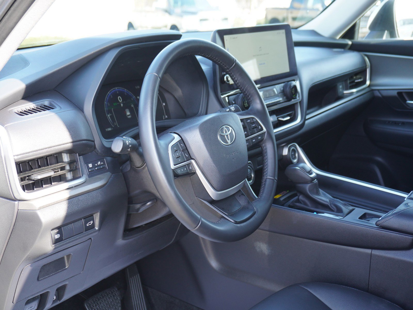 Used 2025 Toyota Grand Highlander XLE image 22