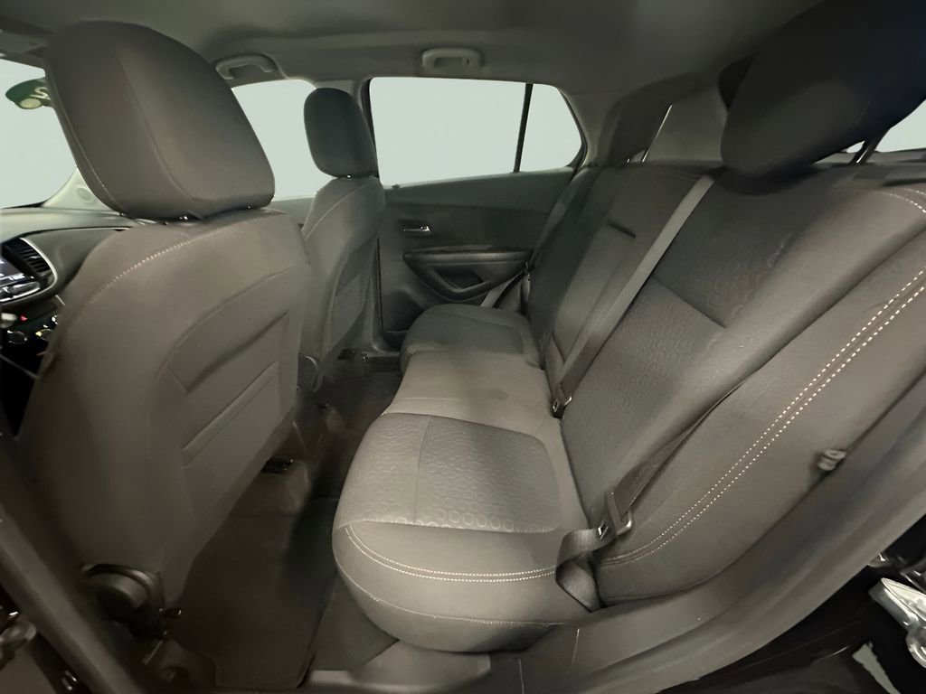 Certified 2022 Chevrolet Trax LS w/ Tint and Cruise Package image 23