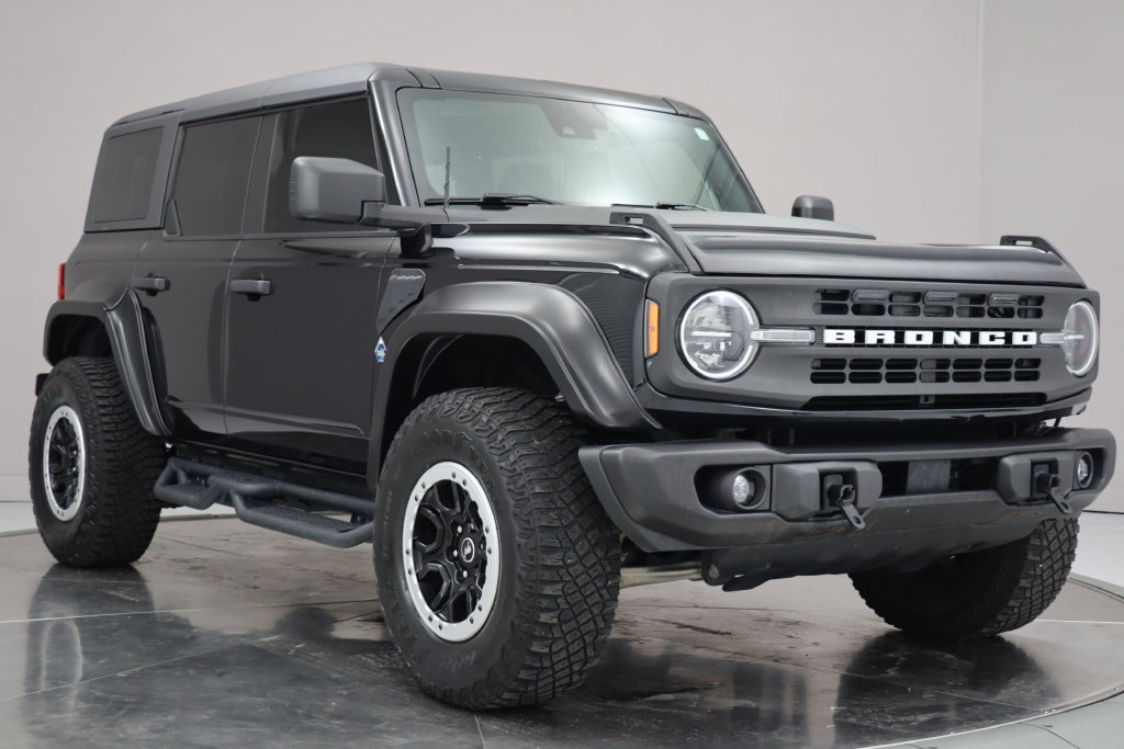 Used 2023 Ford Bronco Black Diamond w/ Sasquatch Package AWD/4WD image 7
