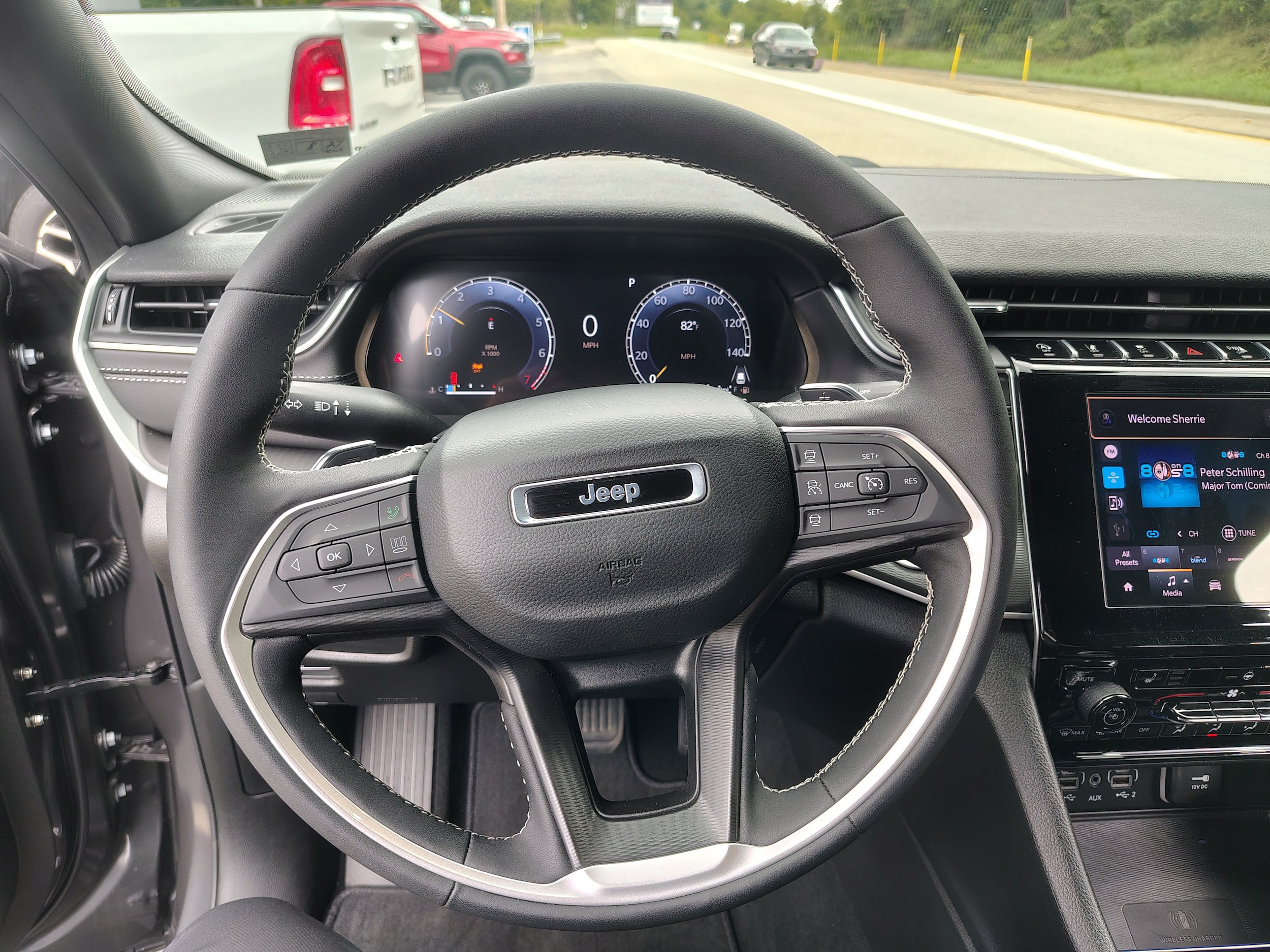 Certified 2025 Jeep Grand Cherokee Laredo X w/ Luxury Tech Group I AWD/4WD image 34
