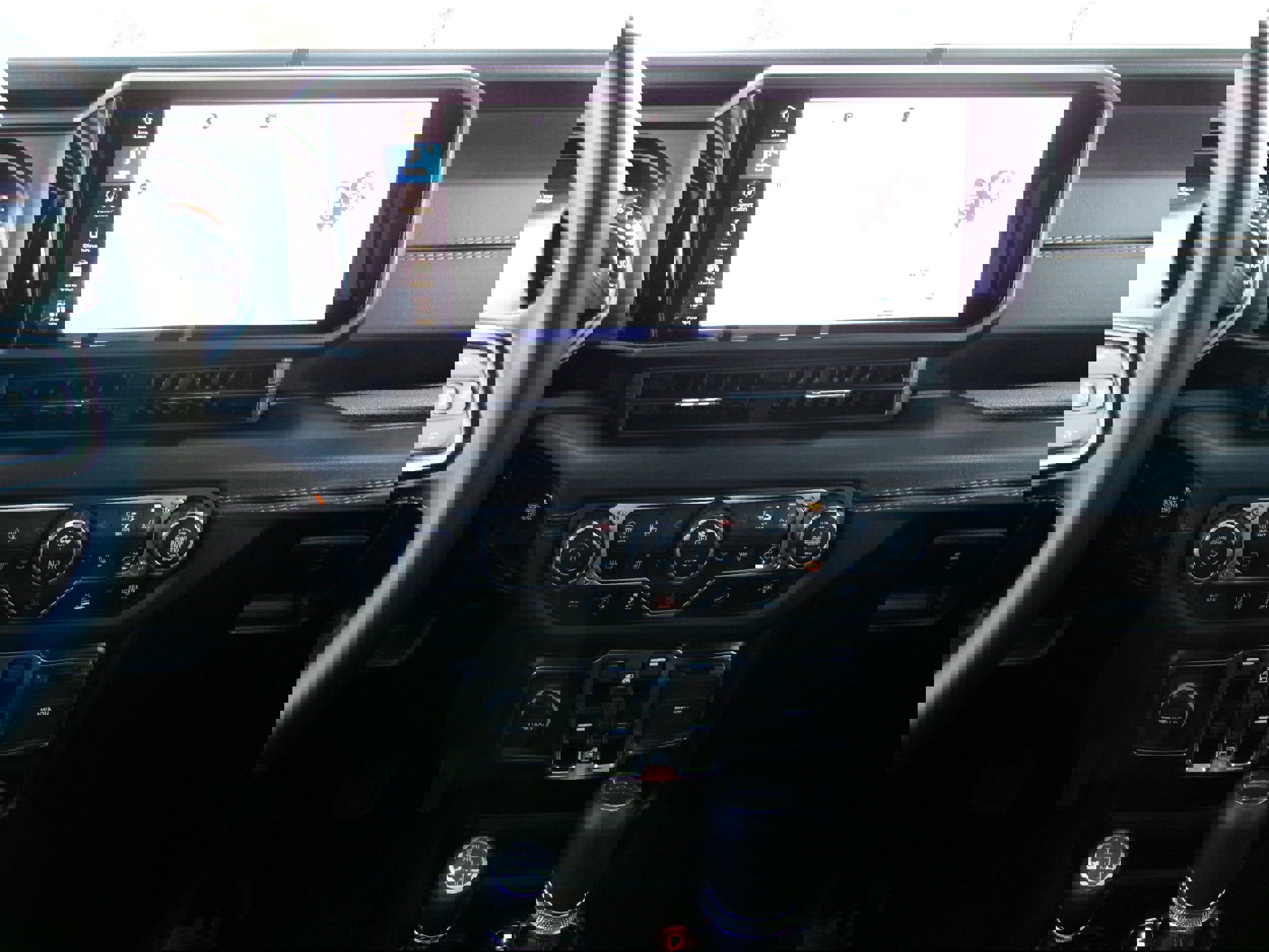 New 2025 Jeep Gladiator Sport w/ Premium Package image 15