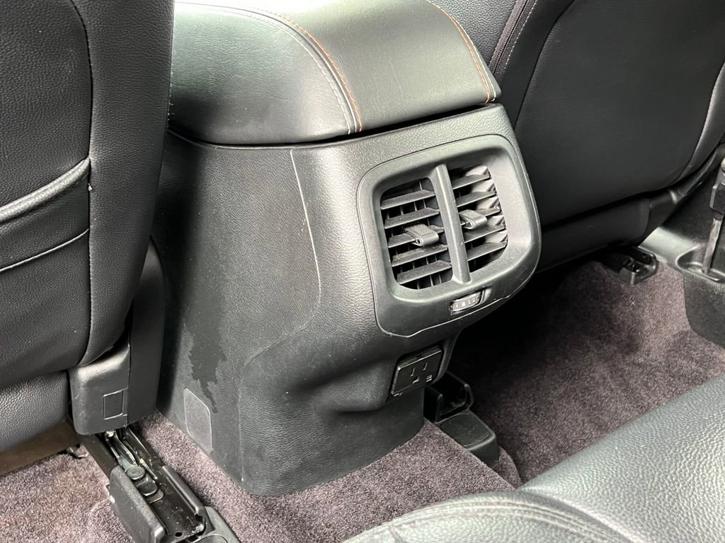 Used 2016 Jeep Cherokee 75th Anniversary FWD image 31
