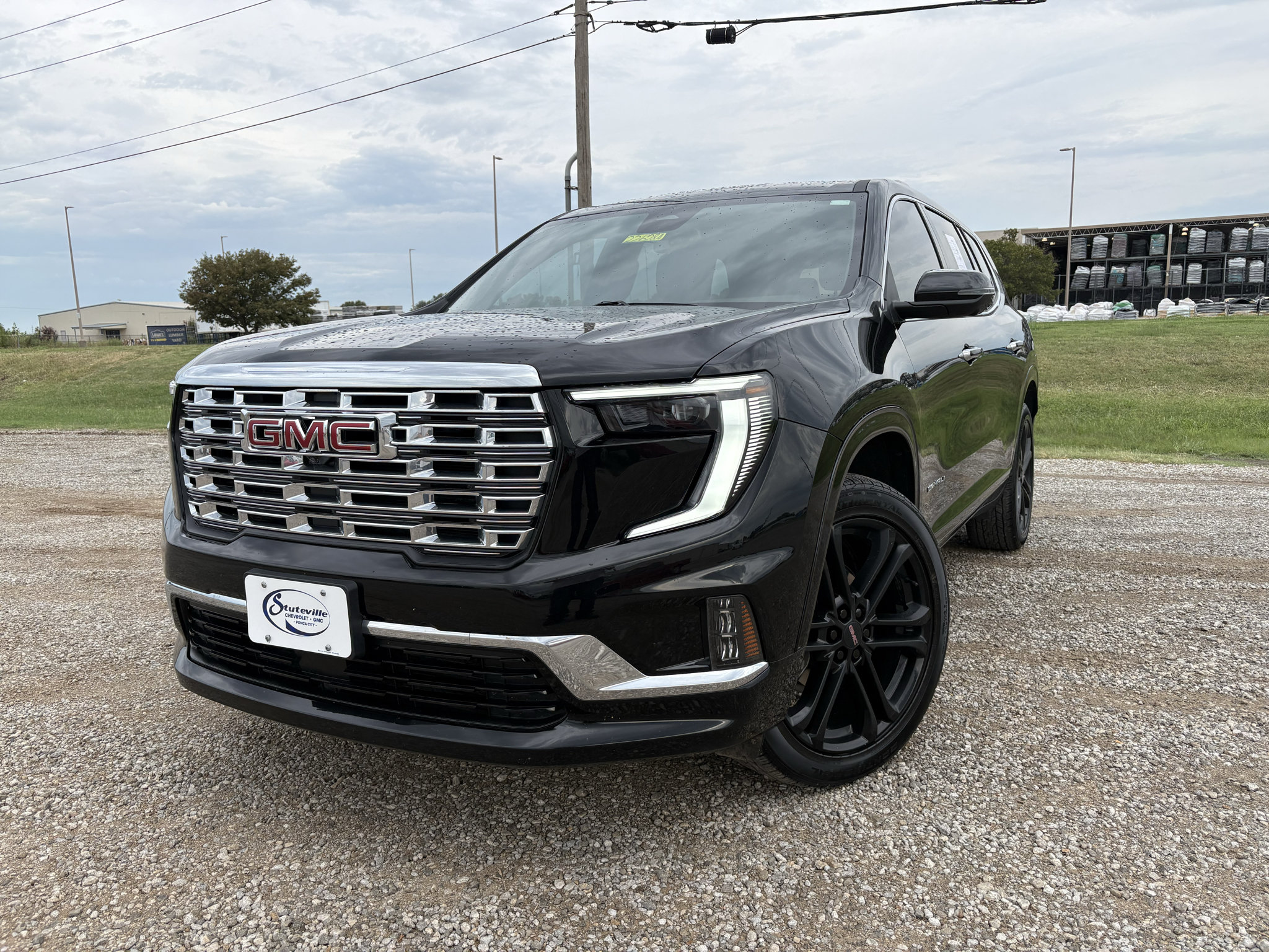 Used 2024 GMC Acadia Denali w/ LPO, Floor Liner Package