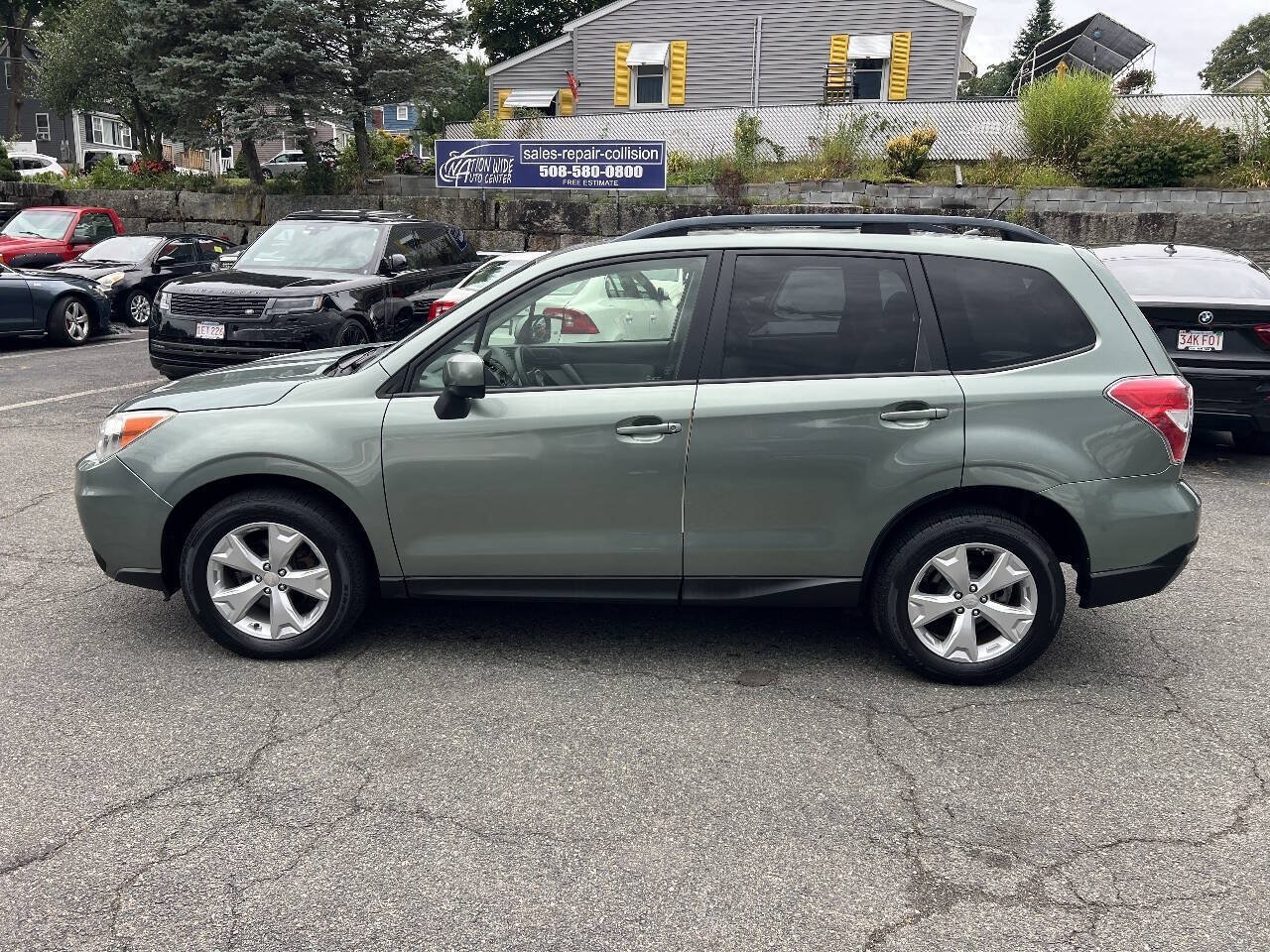 Used 2014 Subaru Forester 2.5i Premium w/ All-Weather Package AWD/4WD image 14