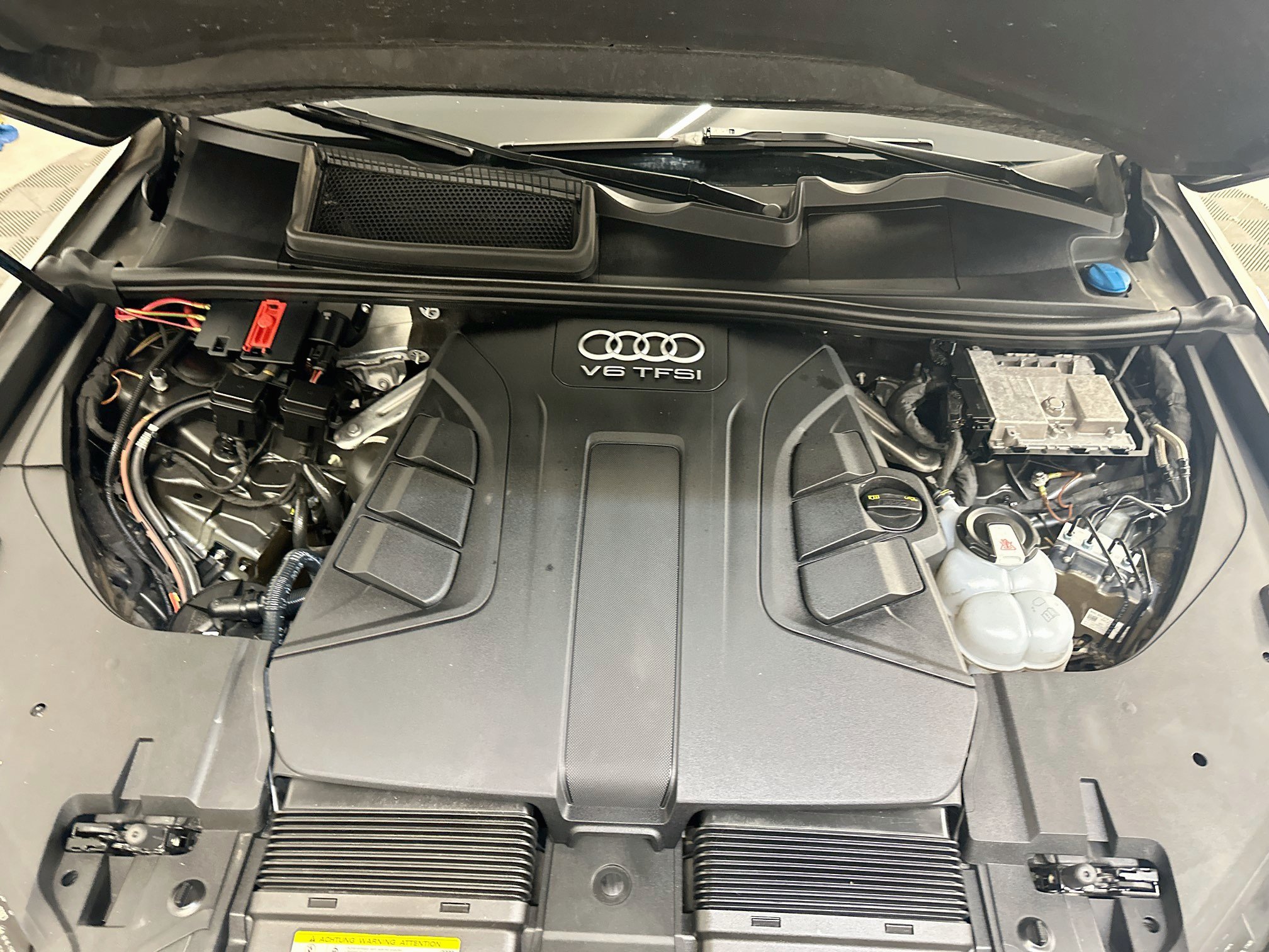 Used 2018 Audi Q7 3.0T Prestige w/ Prestige Package AWD/4WD image 36