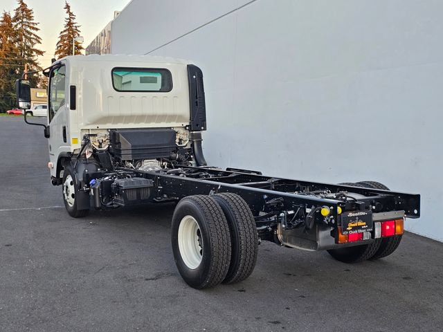 New 2025 Chevrolet Low Cab Forward 4500 XD RWD image 2